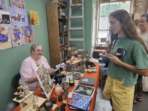 Ceramicist Robin De Rossitee